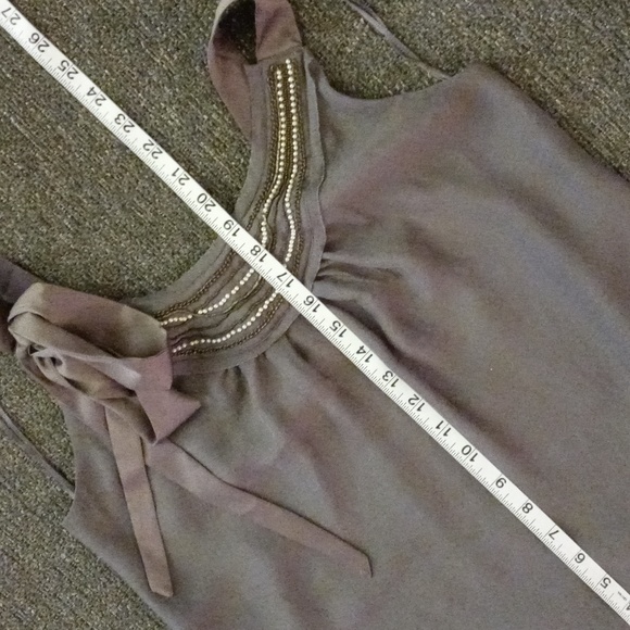 🩶LOFT🩶 - Gray/Taupe Pearl/Chain/Bow Neckline Sleeveless Top - Picture 9 of 9